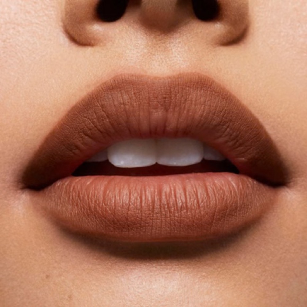 Kylie Cosmetics Precision Pout Lip Liner Shade Cinnamon - Picture 2 of 2